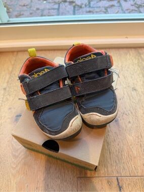 PLAE Ty Kids Vavy and Orange Velcro Sneakers